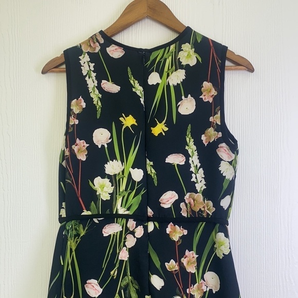 Victoria Beckham - Black Pressed Flower Dress Made For Target Size Small - Picture 8 of 11